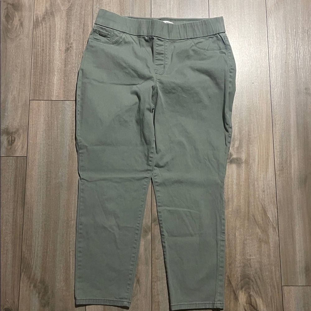 Nine West Sage Pull-On Crop Pants - Picture 7 of 7
